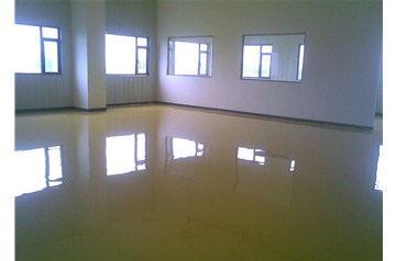 水泥地面環(huán)氧地坪施工后出了問(wèn)題，究竟是誰(shuí)的責(zé)任！